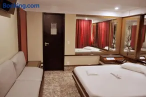 Hotel Xanadu - Adults Only - Image 2