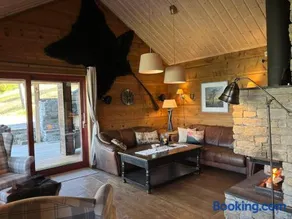 Exclusive Cabin - Lake Views - Sauna - EV Charger - Image 2