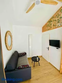 Chalet cosy secteur calme TRAM A 120 m gare aéroport - Image 3