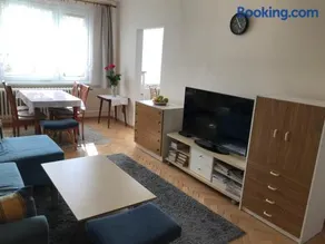 Sunny appartment by the river - Image 3