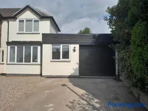 Cosy one bed with parking - Image 4