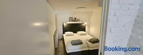 Comfortable guest rooms with fully equipped kitchen and cosy living room. - Image 3