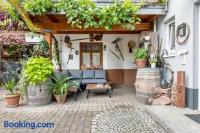 Haus Bienen - Image 2