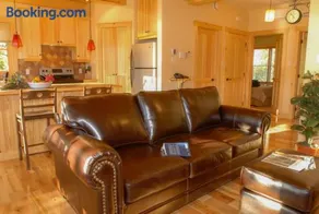 Suite luxueuse face au Lac Pohenegamook - Image 1
