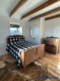Luxury Farm Stay - Image 3