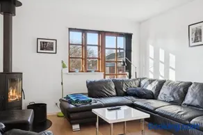 Lovely Holiday Home Near Forest And Beach - Image 2
