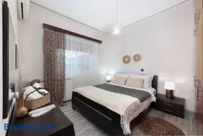 Christos House - Image 3