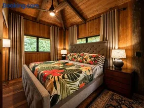 Tiki Treehouse - Image 1