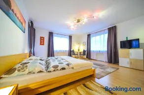 Privatzimmer Haus Erika - Image 1