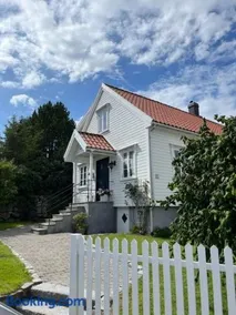 Hybel med bad - Image 1