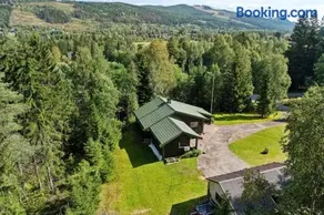 Cozy private house near center - Image 2