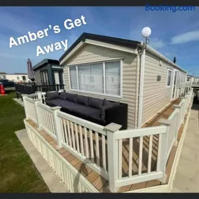 Amber’s Get Away - Image 2