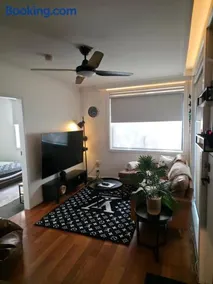 Quiet, Peaceful Northcote Unit - Image 1