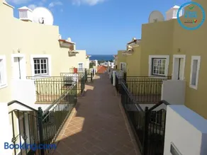 Apartamento T1 com vista mar perto da Praia N.ª Sra. da Rocha - Image 2