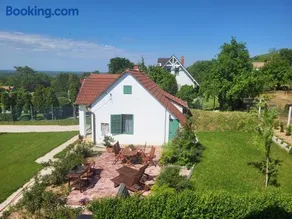 Zöld Vendégház - Siklós - Image 1