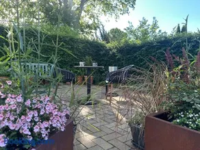 Rummeligt kælderværelse med egen indgang og privat terrasse nær Aarhus - Image 3