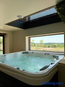 La Longère de Curemonte - Spa Piscine Vue Clim - Image 2