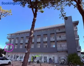 Studio vue mer avec terrasse et piscine - Image 3