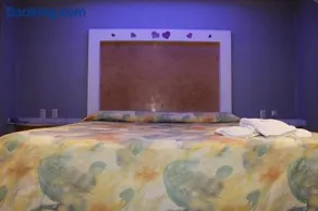Hotel Love - Image 2