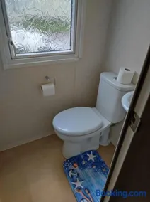 Dovercourt holiday park swift johnson low road harwich essex co12 3TZ - Image 3