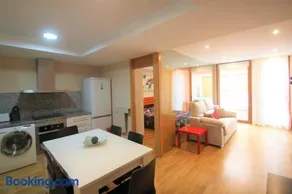 Modern CasaTuris Apartment with Castle Views A131 - Image 1