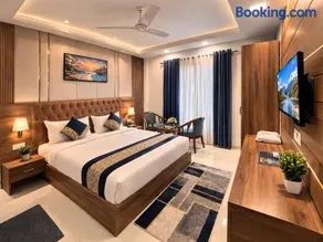 Hotel BellaMount Near Aerocity and Delhi Airport & Free Airport Pick UP and Drop - Image 4