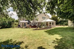 Meadow Cottage - Image 1