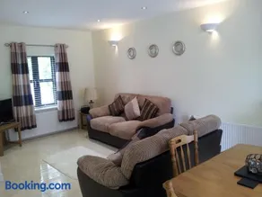 Ashford Villa - Image 1
