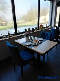DER Hirsch Hotel - Image 2