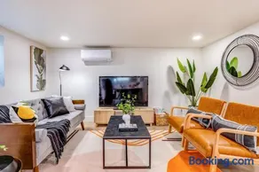AC New Remodel In-Unit Laundry Cap Hill - Image 1