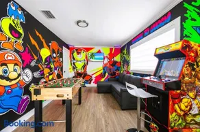 Spectacular Miami Resort - Htd Pool,5 Bdrooms ,MiniGolf, Playground, Baby Items, BBQ - Image 3