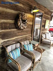 Sunset Log Cabin - Image 5