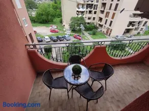 Apartment City View - Image 4