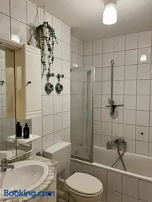 ERDEni-Appartment mit sonnigem Südbalkon zum Kurpark - Image 3