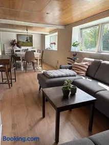Charmerende sommerhus i fredelige omgivelser - Image 1