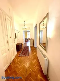 King Apartments | contactless check-in - Image 3