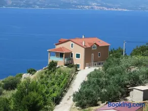 Apartments Noah - with Panoramic Adriatic Sea View and Terrace - Image 1
