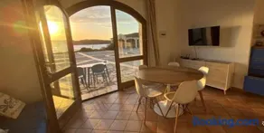 Appartamento con tramonti mozzafiato-Vista mare - Image 4