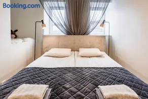 AirHome - Palm Tree Penthouse - Image 2