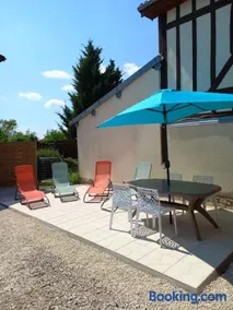 "La Lavandière" climatisation Restauration Parking Privé - Image 5