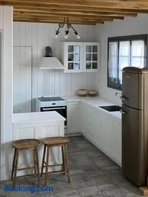 Ληγάτο Cottage House - Image 1