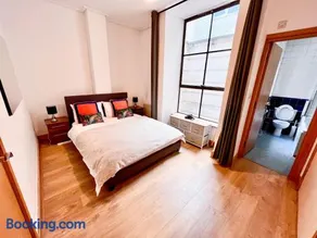 Excellent Entire Apartment Between St Pauls Cathedral and Covent Garden - Image 4