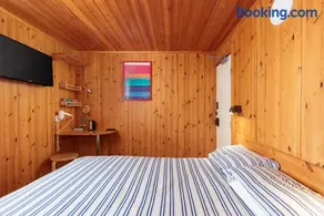 Capsule Rooms, FREE PRIVATE PARKING - Image 5