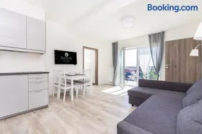 5 Mórz Sianożęty by Jantar Apartamenty Kołobrzeg - Image 1