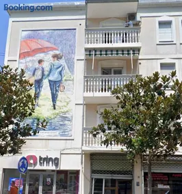 Bella Vista Apartment - Image 2