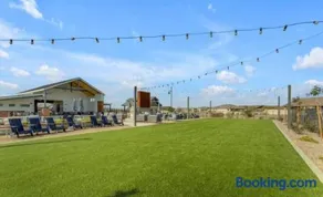 Modern Gilbert Stay Pet Friendly - Image 2