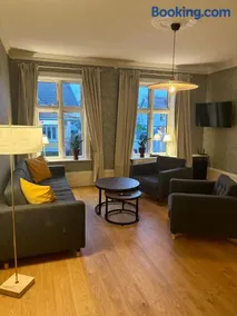 Stad & Hav, Lägenhet i Strömstads Hjärta - Image 3