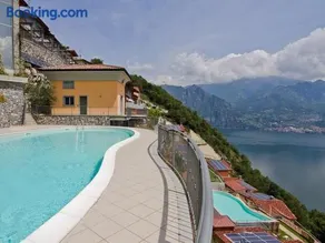 Cherubino - stunning lake view with swimming pool in Parzanica - Image 4