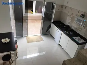 Casa confortável em condomínio - Image 5