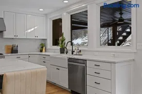 Luxury Mountain Retreat - Image 2